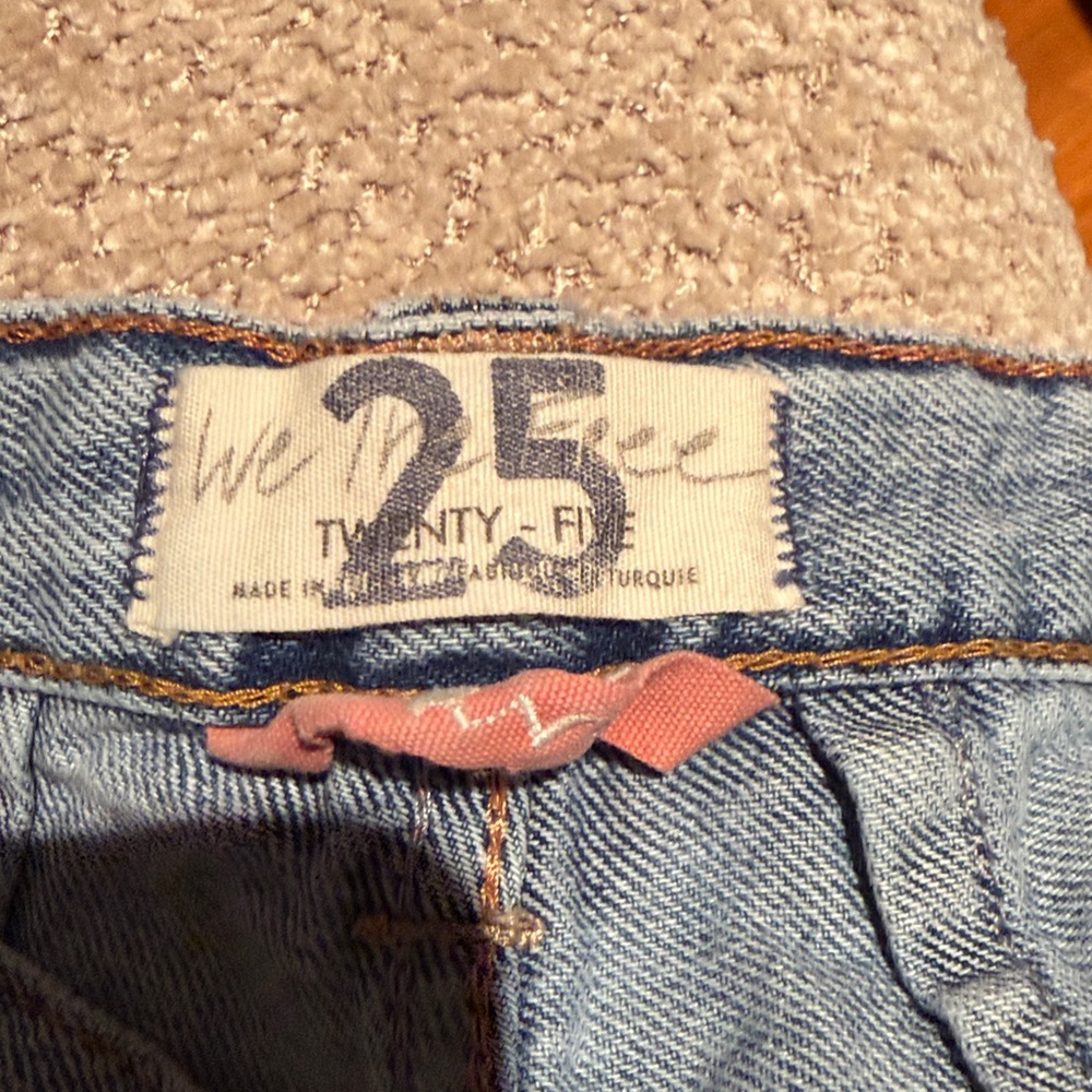 Women’s Size 25 Low-Rise Straight Leg Jeans. - Picture 5 of 6